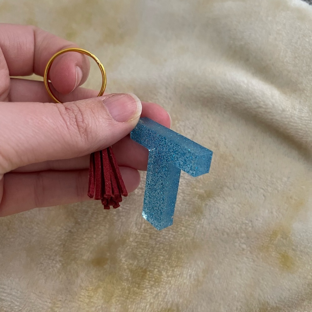 Handmade Letter "T” Keychain - Picture 3 of 6